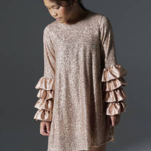 25/26-1212 Παιδικό φόρεμα παγιέτα melin rose, με βολάν στα μανίκια