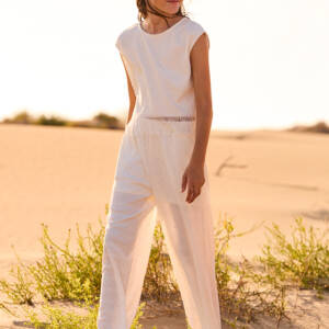 26-06558 Παιδικό σετ παντελόνα με αμάνικο μπλουζάκι, mayoral