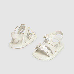 26-09094 Παπουτσάκια αγκαλιάς mayoral