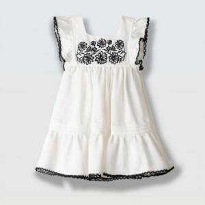 266236 Παιδικό φόρεμα με κέντημα στο στήθος, ebita